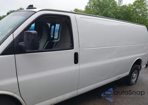 2019 Chevrolet Express 3500 Work Van from USA, damaged, VIN 1GCZGHFG5K1361937